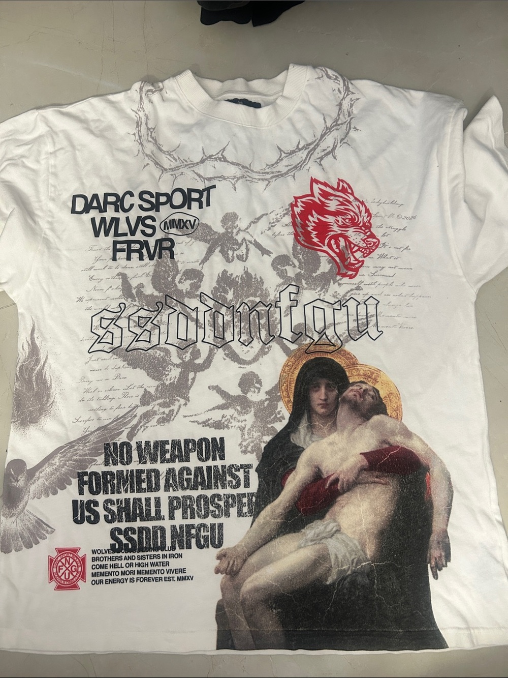 Darc Sport White Short-Sleeve Graphic Crewneck Tee Wolf Print Xl